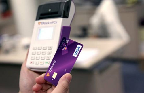 Chạm và thanh toán an toàn với thẻ Visa mới của TPBank