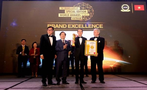 Public Bank Vietnam nhận giải thương hiệu xuất sắc BrandLaureate