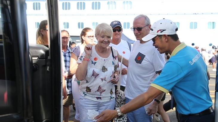 Lữ hành Saigontourist đón 900 du khách quốc tế xông đất Tết dương lịch 2020