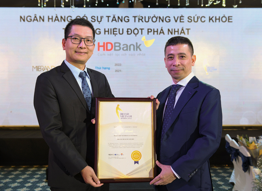 brand vietnam awards 2022 ton vinh cac thuong hieu manh trong nganh tai chinh ngan hang