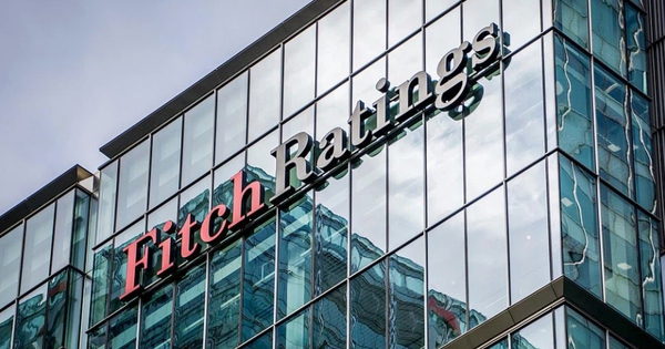 undefined Fitch Ratings nâng hạng tín nhiệm công cụ nợ dài hạn cao cấp có bảo đảm của Việt Nam