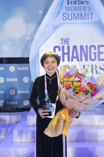 Chủ tịch PNJ lần thứ 2 được vinh danh Top 50 phụ nữ ảnh hưởng nhất Việt Nam