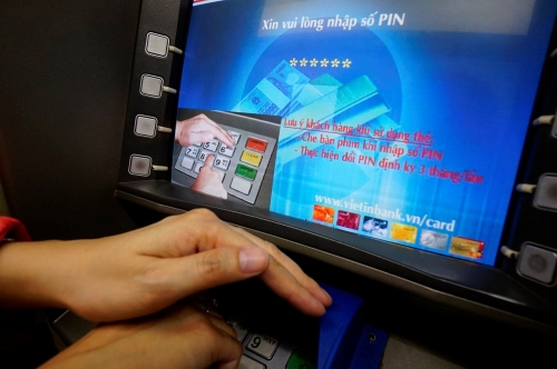 Vietcombank thông tin về trường hợp khách hàng nghi ngờ bị giả mạo giao dịch thẻ