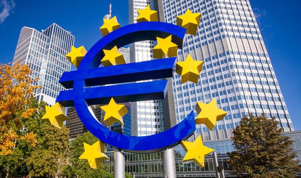 ECB giữ nguyên lãi suất, chưa tính chuyện tái đầu tư