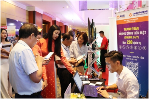 Ví Việt tham gia Vietnam ICT Summit 2019