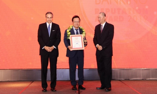 MB lọt Top 5 ngân hàng thương mại Việt Nam uy tín năm 2019
