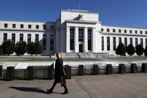 Thâm hụt ngân sách nghìn tỷ đô - lý do khác để Fed cắt giảm lãi suất