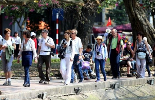 Du lịch Hà Nội hút khách - Kinh doanh khách sạn Hà Nội lên ngôi