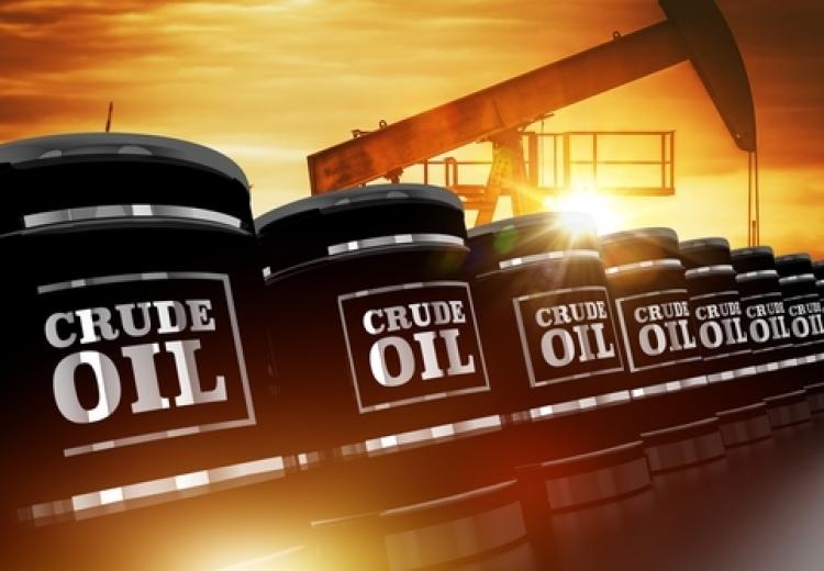 Giá dầu tiếp tục giảm do tăng trưởng nhu cầu chậm lại