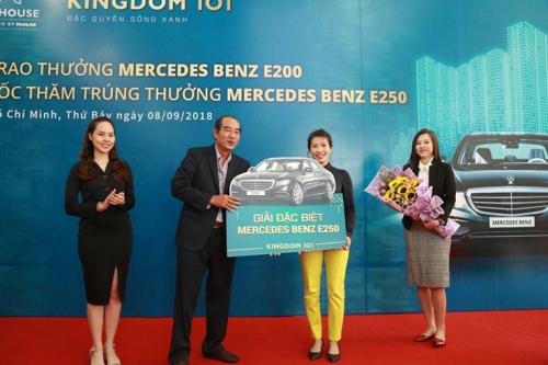 Chủ đầu tư Kingdom 101 trao thưởng Mercedes Benz E200