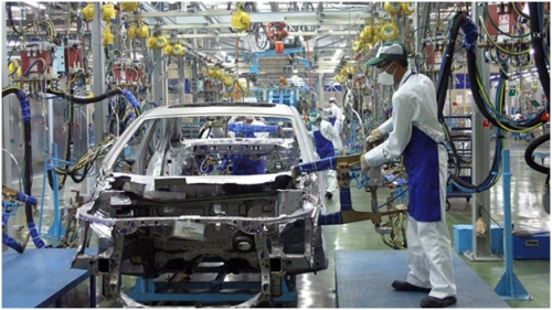 Sản xuất ô tô sụt giảm trong tháng 8, chỉ đạt 30,4 nghìn chiếc