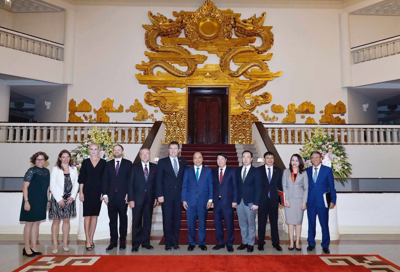 Thủ tướng mong muốn sớm mở đường bay trực tiếp Việt Nam - Séc