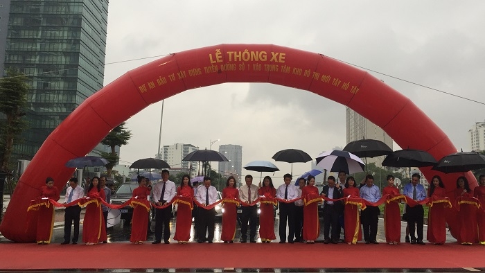 Khởi công xây dựng cầu vượt tại nút giao Hoàng Quốc Việt - Nguyễn Văn Huyên