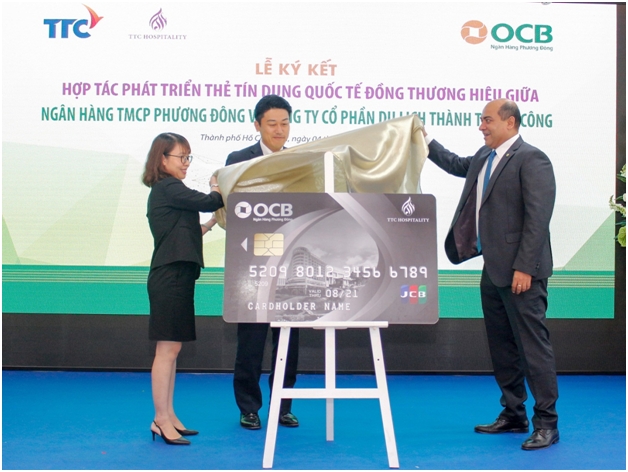 Ra mắt thẻ đồng thương hiệu OCB TTC Hospitality JCB Platinum