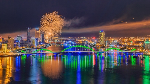 Đà Nẵng: Bắn pháo hoa chào mừng năm mới 2019 và Tết Kỷ Hợi
