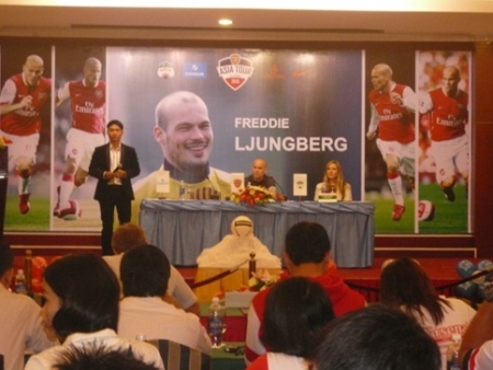 Freddie Ljungberg giao lưu với người hâm mộ VN