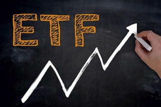 Dòng tiền ETF và quỹ chủ động  giải ngân 3.100 tỷ đồng vào chứng khoán Việt