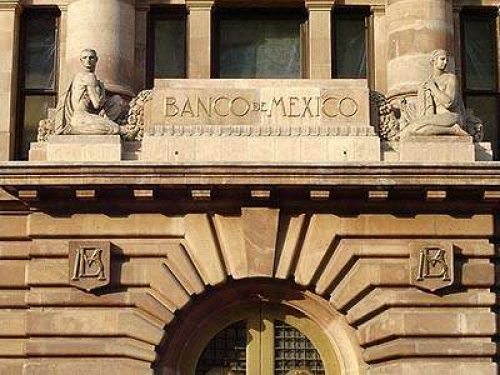 Banxico lại phải can thiệp vào thị trường ngoại tệ