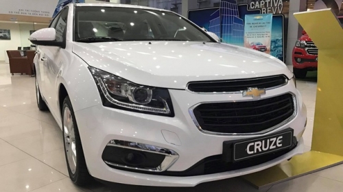 Chevrolet Cruze giảm giá sâu