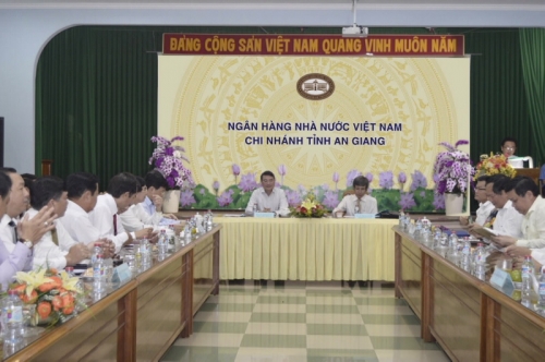 NHNN Chi nhánh An Giang tổ chức Hội nghị triển khai nhiệm vụ ngân hàng năm 2018