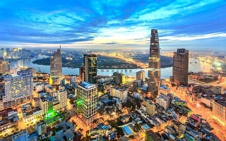 HSBC: Việt Nam không thể “ngủ quên trên chiến thắng”