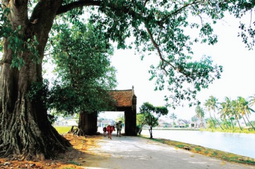 Những cổng làng nổi tiếng Việt Nam