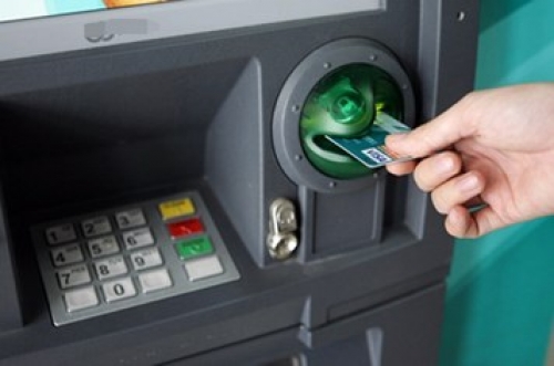 Giao dịch an toàn hơn với máy ATM dịp Tết