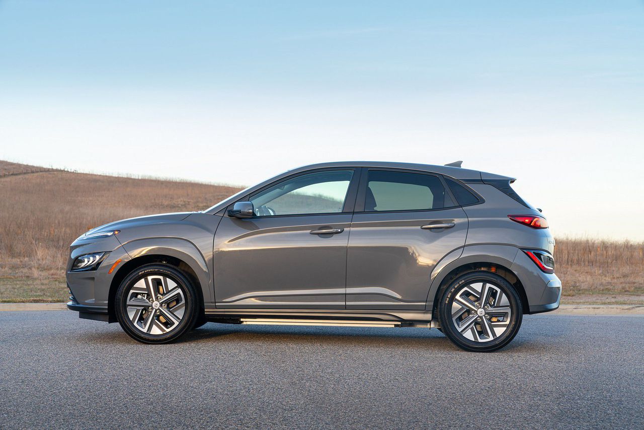 Hyundai Kona 2021 vừa ra mắt có gì?