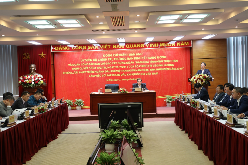 Cần nghị quyết mới về định hướng chiến lược phát triển ngành dầu khí Việt Nam đến năm 2045