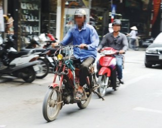Thu hồi xe cũ nát: Cần có lộ trình
