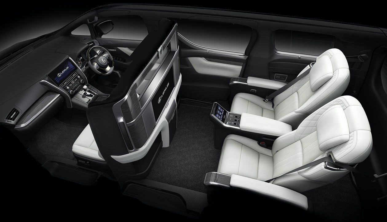 Lexus LM 2020 có giá từ khoảng 3,9 tỷ đồng