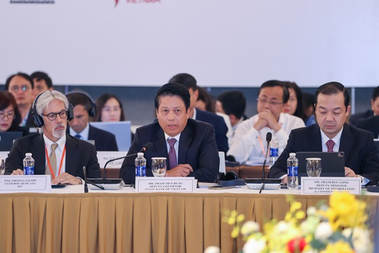 Tăng cường tín dụng xanh, chuyển đổi số trong lĩnh vực ngân hàng