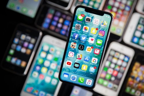 Apple Vietnam giảm giá dịch vụ thay thế pin iPhone hết hạn bảo hành