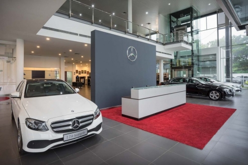 Bảng giá các mẫu xe Mercedes-Benz tháng 4/2018
