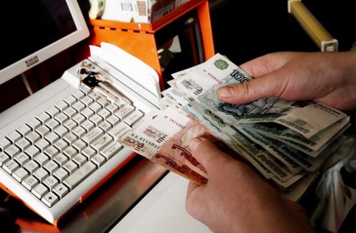 Thị trường lao động Nga: Chấp nhận thu nhập thấp để có việc làm