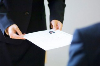 Thắc mắc về thủ tục yêu cầu trả lại hồ sơ xin việc