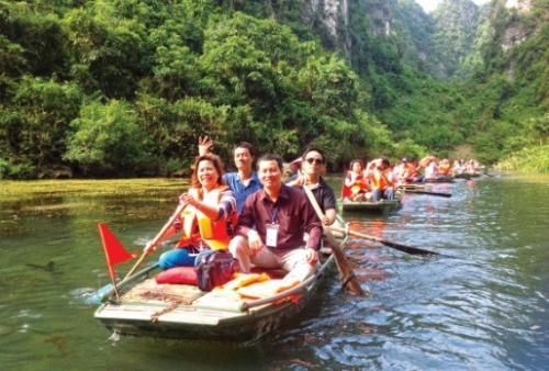 Điều lạ lùng của du lịch Việt