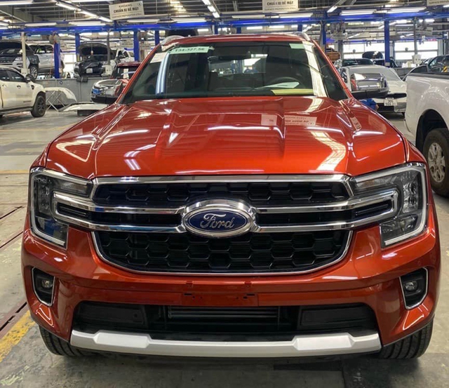 Ford Everest 2023 có giá dự kiến từ 1,075 tỷ đồng