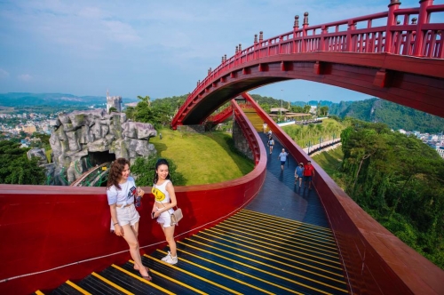 Top 5 khu du lịch và vui chơi giải trí tốt nhất Việt Nam gọi tên Sun World Halong Complex