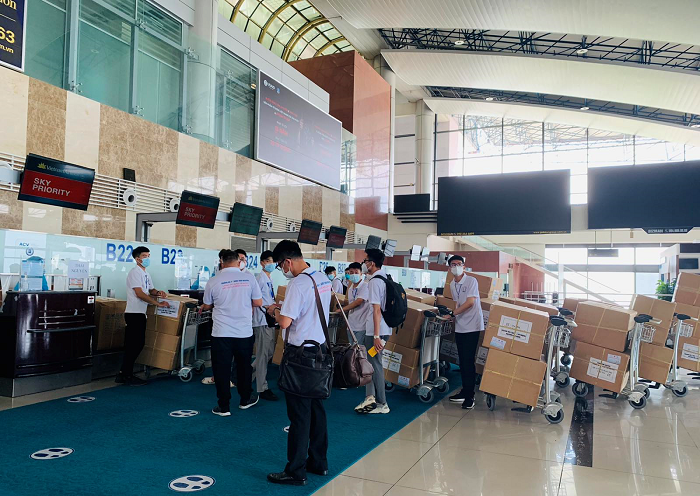 Vietnam Airlines tiếp tục vận chuyển y bác sĩ từ 4 tỉnh, thành hỗ trợ TP. HCM