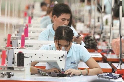 Việt Nam ở đáy chuỗi cung ứng toàn cầu