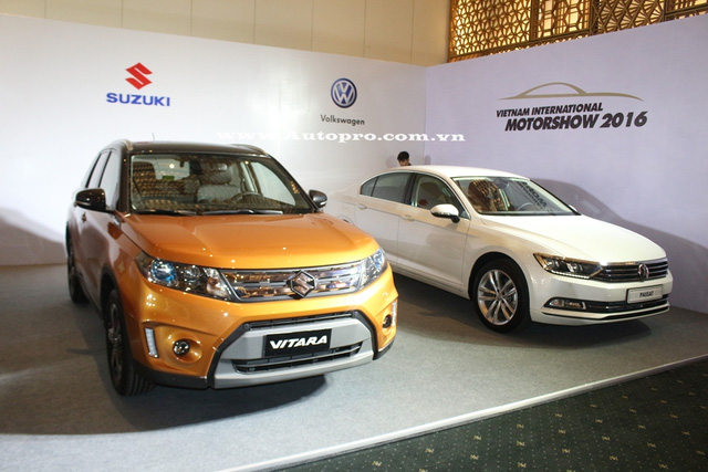 Bộ đôi Suzuki Vitara và Volkswagen Passat.