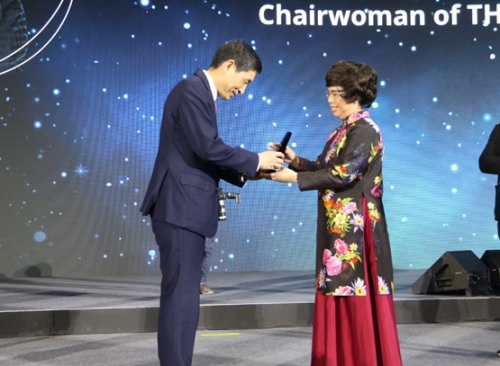 Nữ doanh nhân Việt được tôn vinh tại Diễn đàn Tri thức Thế giới 2019