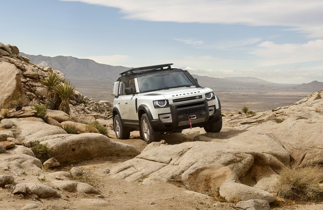 Land Rover Defender 2020 trình làng với giá từ dưới 4 tỷ đồng