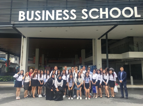 Sinh viên ICAEW Việt Nam trải nghiệm tại trường Singapore Polytechnic
