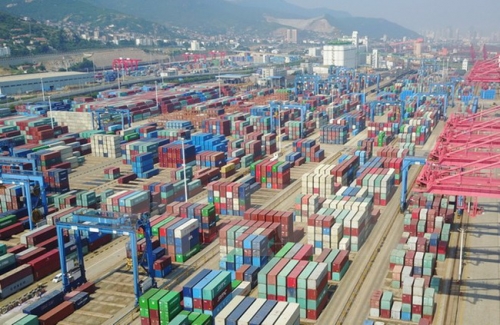 Vận chuyển hàng hóa của Trung Quốc đang đà giảm