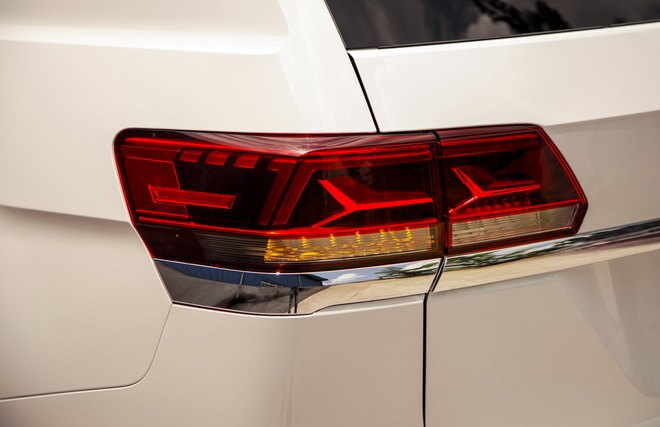 Volkswagen Teramont 2021 ra mắt với giá bán 2,349 tỷ đồng