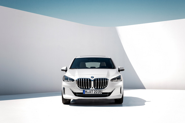 Ra mắt BMW 2-Series Active Tourer 2022