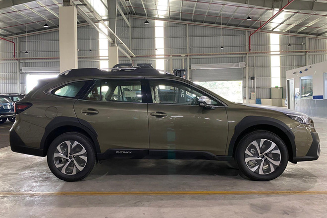 Subaru Outback 2021 có giá dự kiến gần 2 tỷ đồng