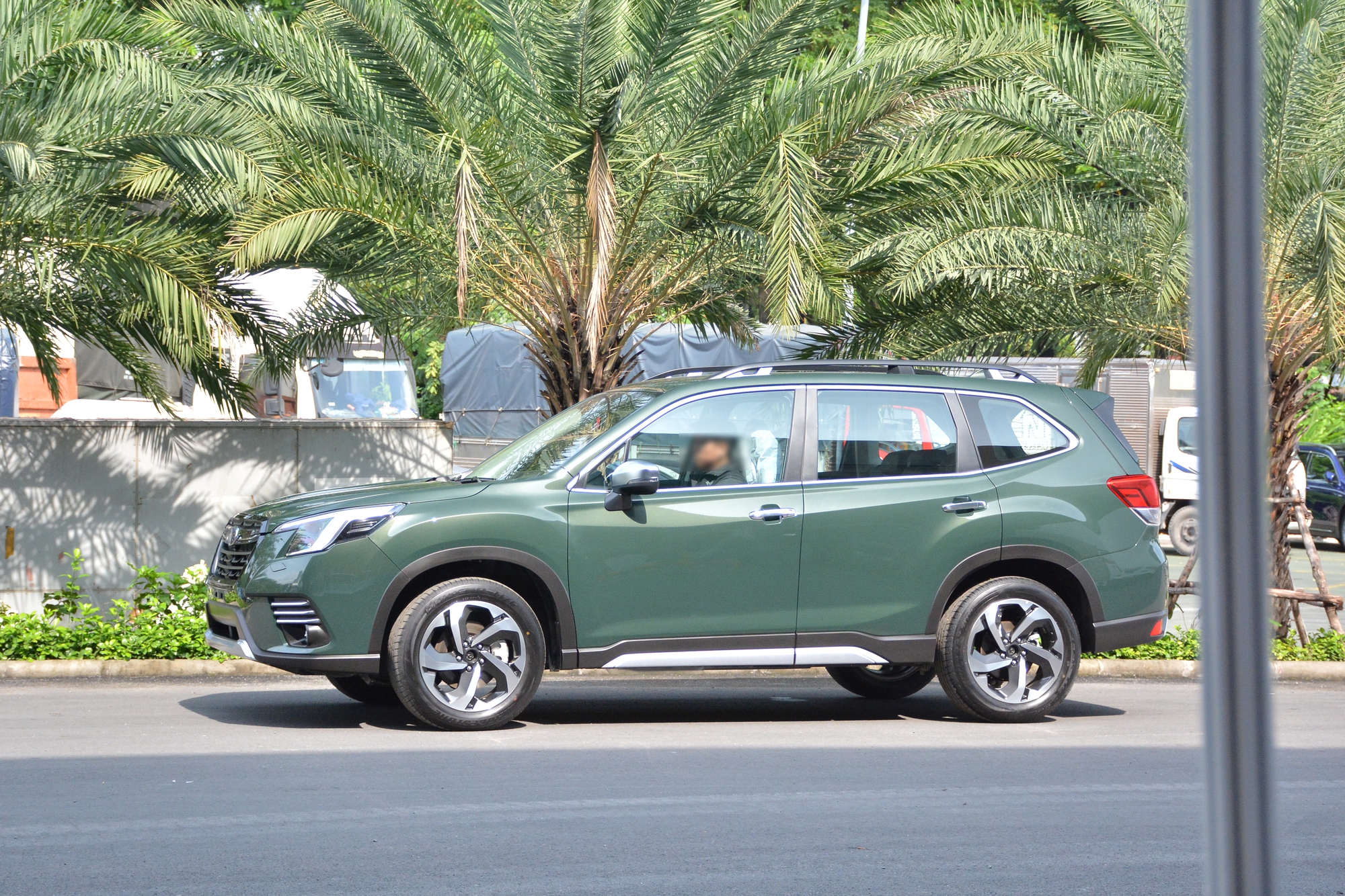 subaru forester 2023 lan dau lo dien tai viet nam